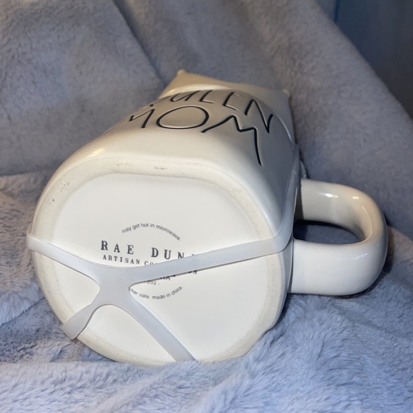 Rae Dunn “Queen Mom” w/Crown Ceramic Coffee Mug - Picture 4 of 5